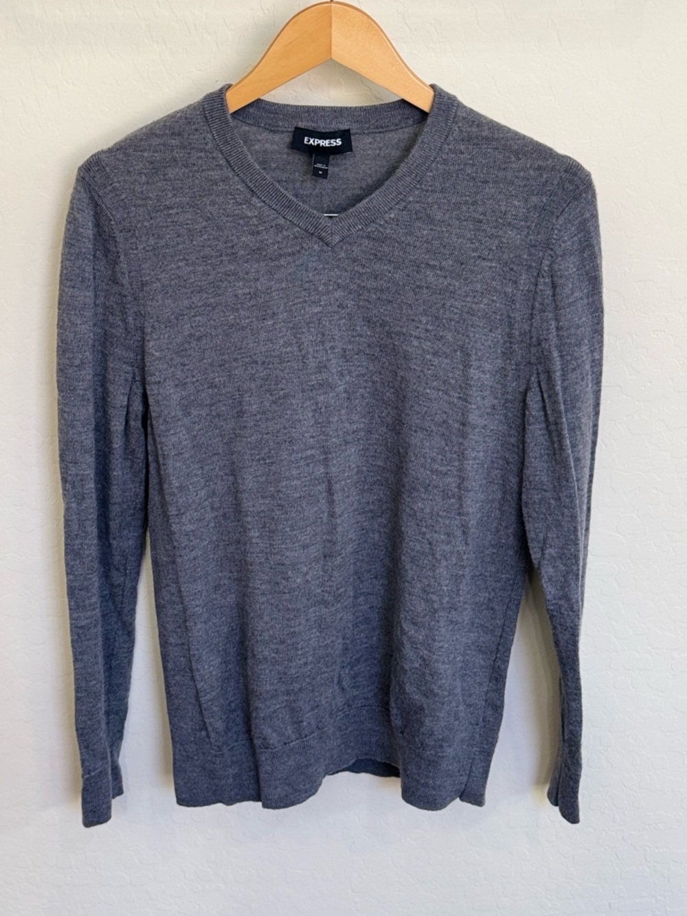 Express Men's 100% Merino Wool V-Neck Sweater - Charcoal Gray - Size M